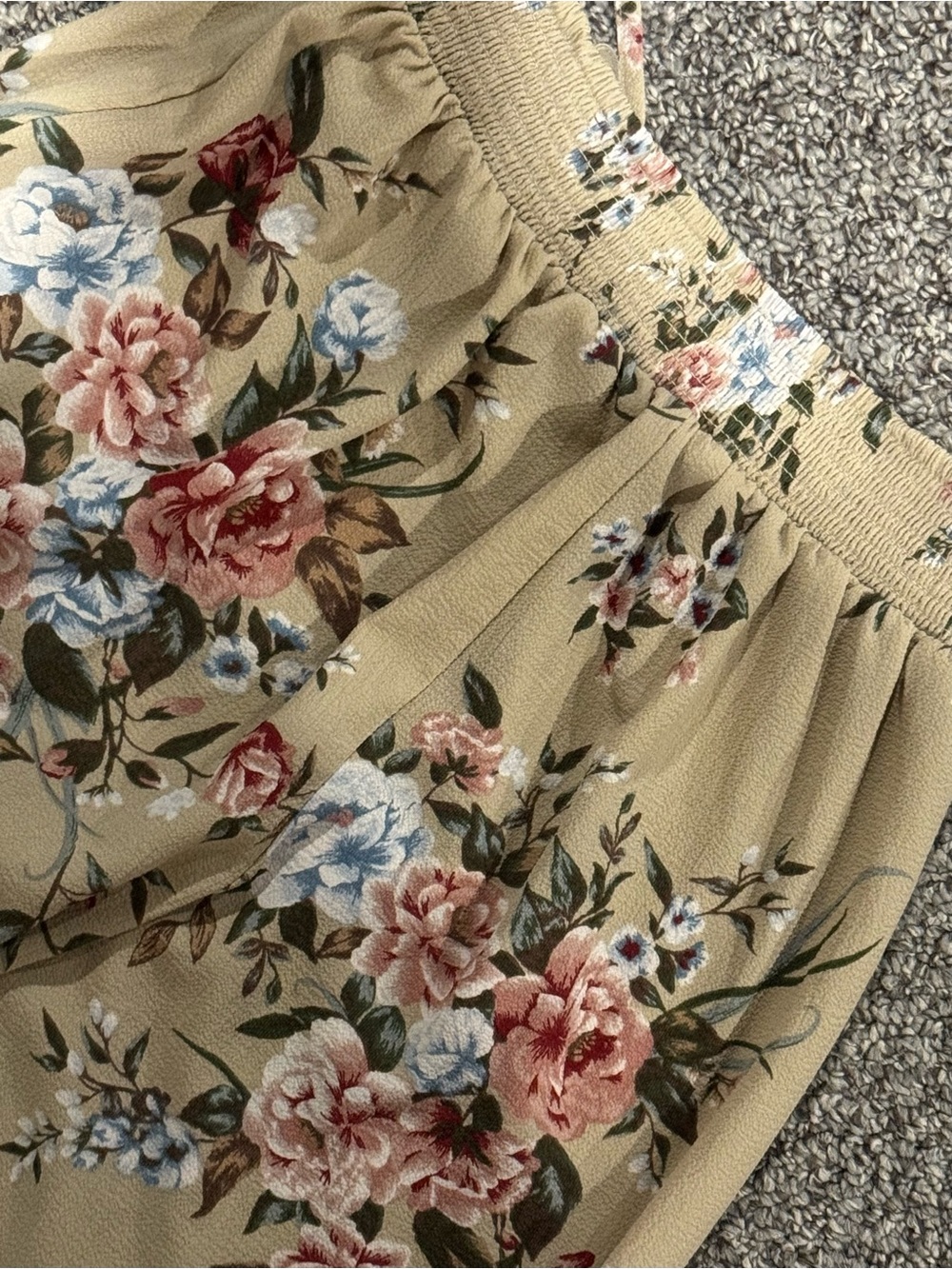 Mine Floral Wide-Leg Pants in Beige - Picture 5 of 6